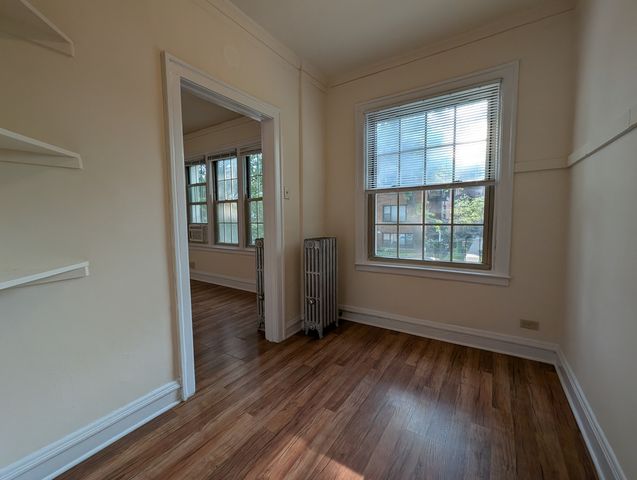 2536 N Sawyer Avenue 302, Chicago, IL 60647