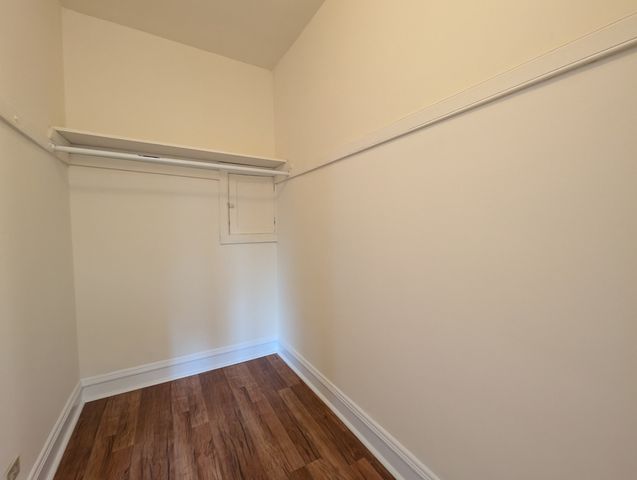2536 N Sawyer Avenue 302, Chicago, IL 60647