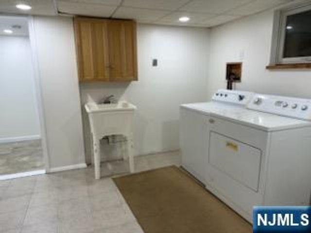 64 Century Road, Paramus, NJ 07652
