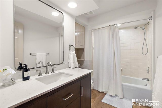 3150 Manhattan Lane, East Grand Rapids, MI 49506