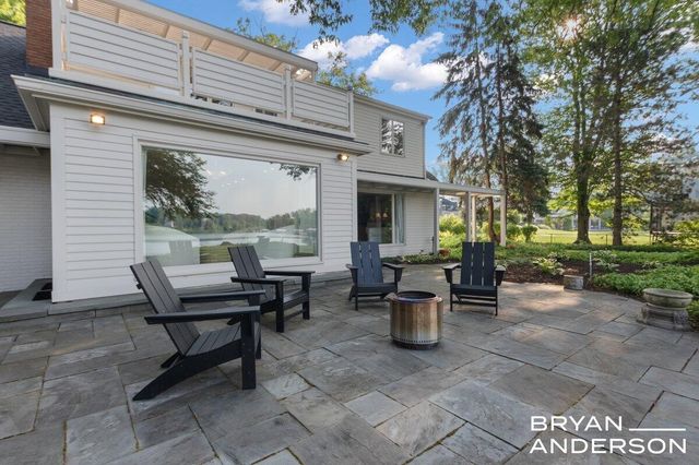 3150 Manhattan Lane, East Grand Rapids, MI 49506