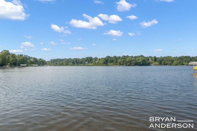 3150 Manhattan Lane, East Grand Rapids, MI 49506