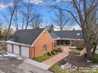 3150 Manhattan Lane, East Grand Rapids, MI 49506