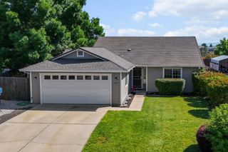 910 Montcrest Drive, Redding, CA 96003