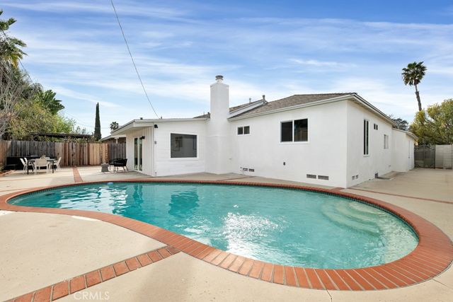 6644 Bothwell, Reseda, CA 91335