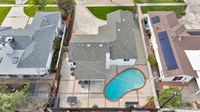 6644 Bothwell, Reseda, CA 91335