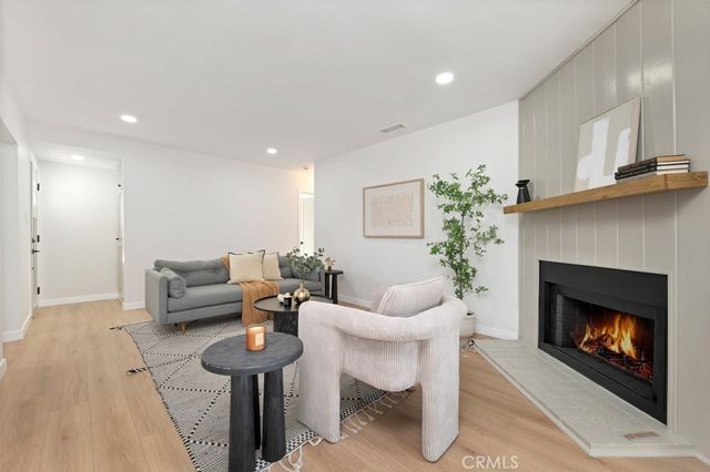 6644 Bothwell, Reseda, CA 91335