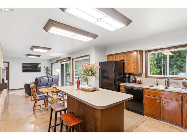 18280 S OLD CLARKE Rd, Mulino, OR 97042