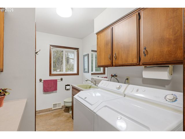 18280 S OLD CLARKE Rd, Mulino, OR 97042