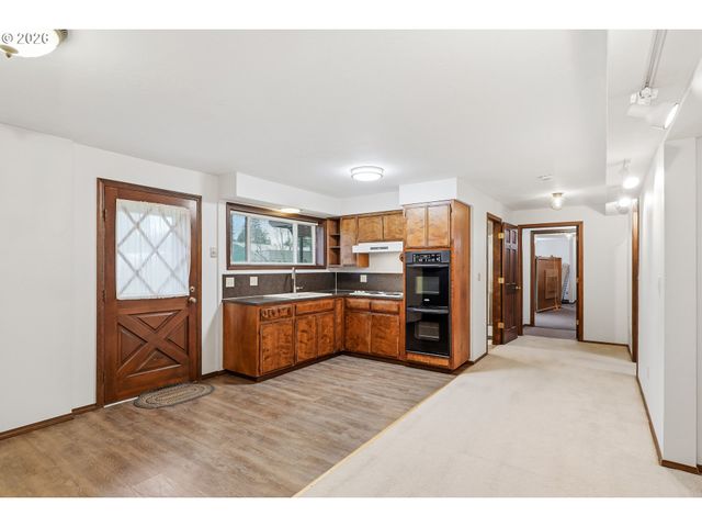 18280 S OLD CLARKE Rd, Mulino, OR 97042