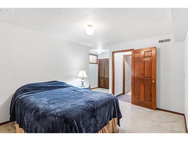 18280 S OLD CLARKE Rd, Mulino, OR 97042