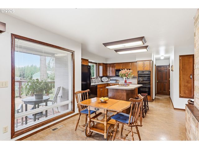 18280 S OLD CLARKE Rd, Mulino, OR 97042