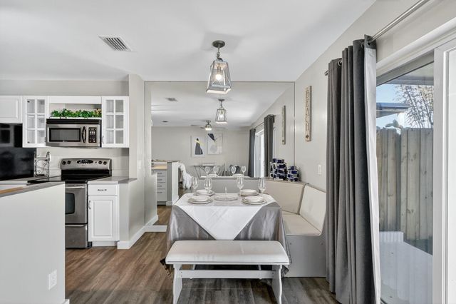 5785 SE Collins Avenue, Stuart, FL 34997