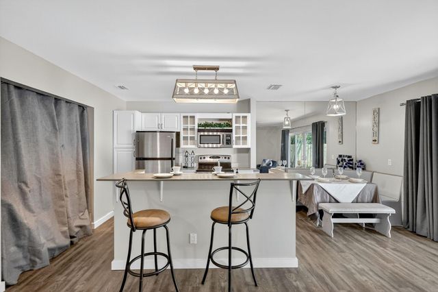 5785 SE Collins Avenue, Stuart, FL 34997