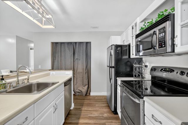 5785 SE Collins Avenue, Stuart, FL 34997