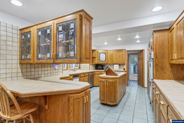 1112 Acacia Av, Garibaldi, OR 97118