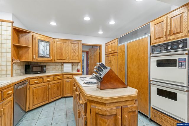 1112 Acacia Av, Garibaldi, OR 97118