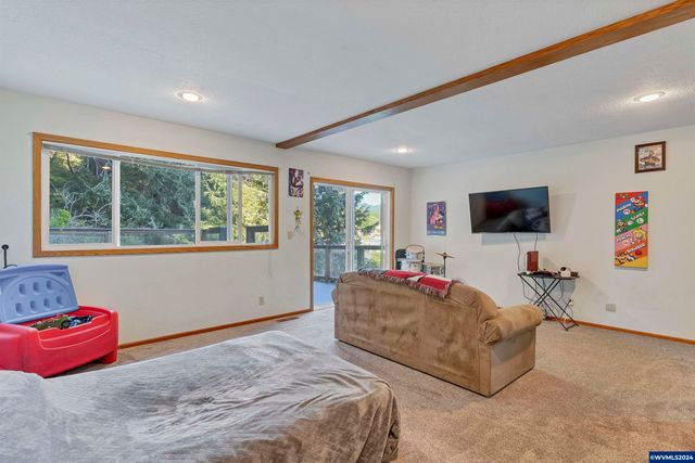 1112 Acacia Av, Garibaldi, OR 97118