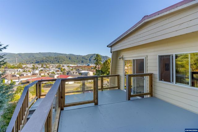 1112 Acacia Av, Garibaldi, OR 97118