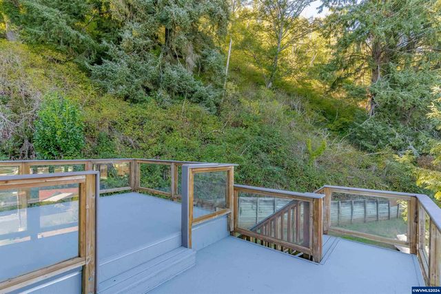 1112 Acacia Av, Garibaldi, OR 97118