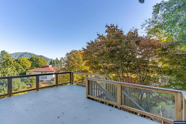 1112 Acacia Av, Garibaldi, OR 97118