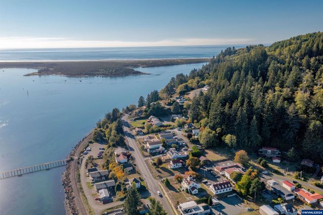 1112 Acacia Av, Garibaldi, OR 97118