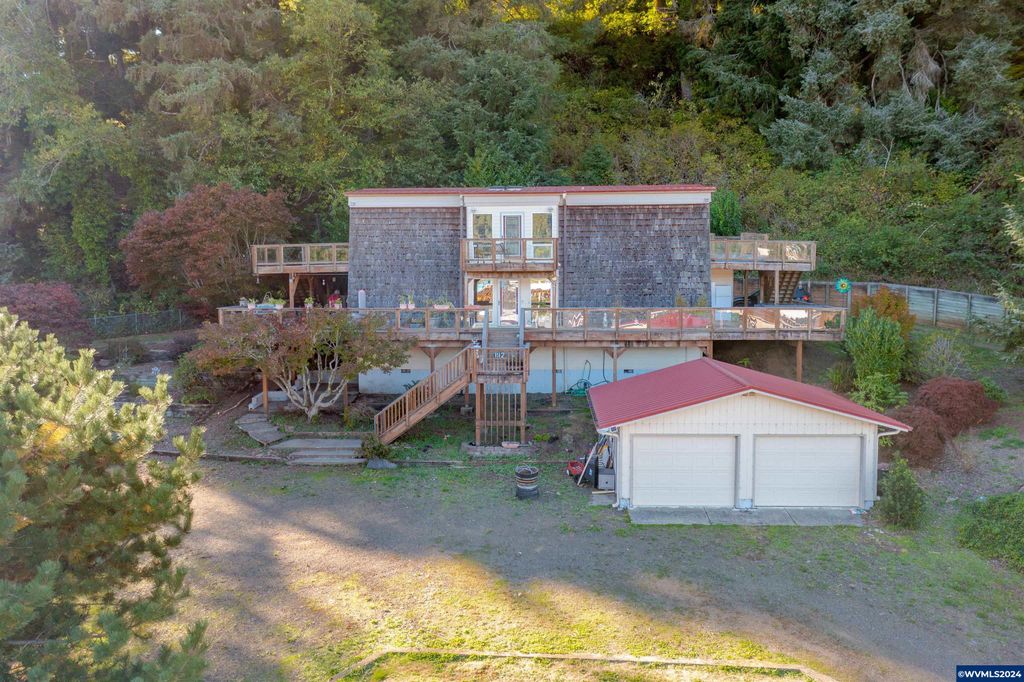 1112 Acacia Av, Garibaldi, OR 97118