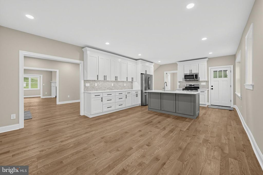 8050 VERREE RD, PHILADELPHIA, PA 19111 — photo 5