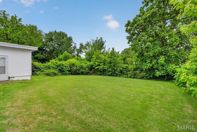 109 Cascade Drive, Belleville, IL 62223