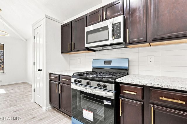 13281 Emerald Hills Street, El Paso, TX 79928