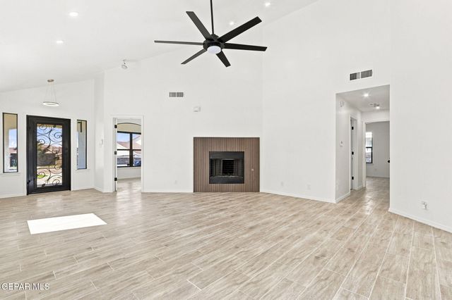 13281 Emerald Hills Street, El Paso, TX 79928