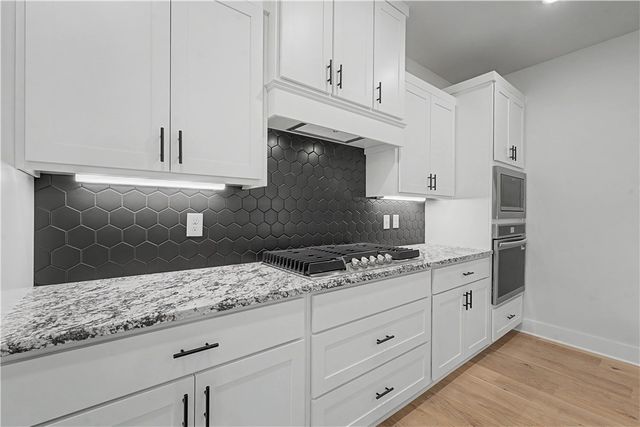 1151 Canyon Maple Street, Centerton, AR 72719