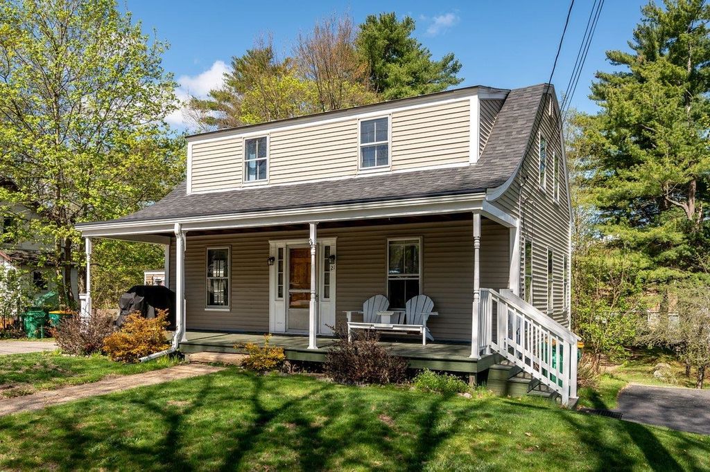 21 Dodge Street, Rochester, NH 03867