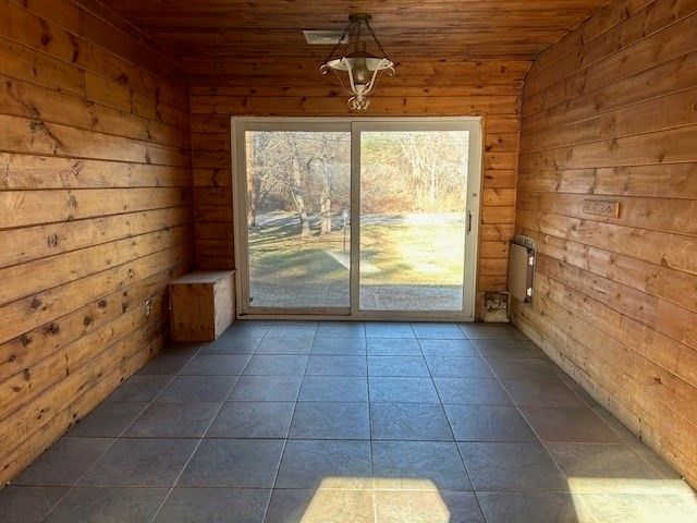 143 Plympton St, Middleboro, MA 02346