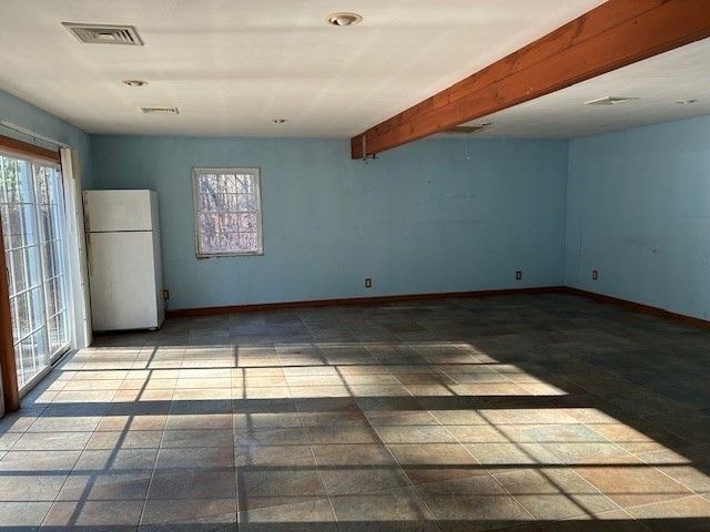 143 Plympton St, Middleboro, MA 02346