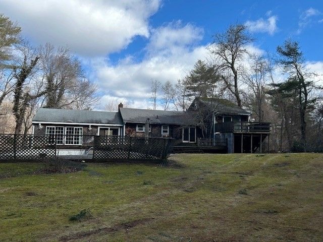143 Plympton St, Middleboro, MA 02346