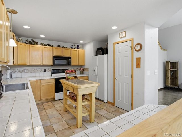 117 Spruce Trail, Bailey, CO 80421