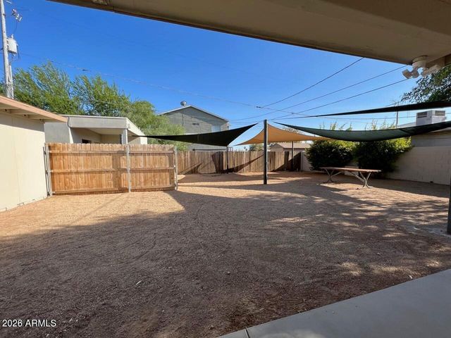 1613 W Mountain View Road A, Phoenix, AZ 85021