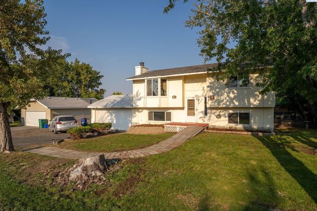 4105 S Olympia, Kennewick, WA 99337
