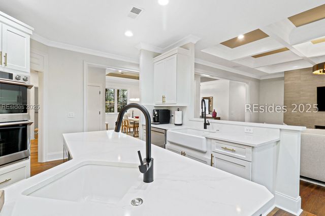 61 Manchester Ct, Bluffton, SC 29910