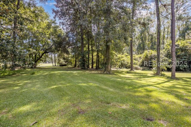 61 Manchester Ct, Bluffton, SC 29910