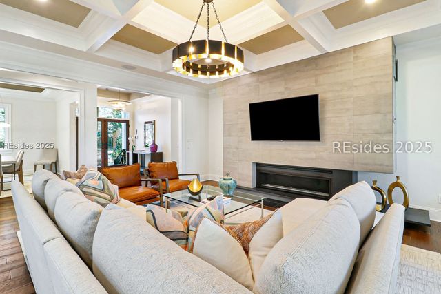 61 Manchester Ct, Bluffton, SC 29910