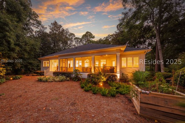 61 Manchester Ct, Bluffton, SC 29910