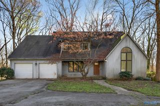 1912 Indian Hills Road, Hartselle, AL 35640