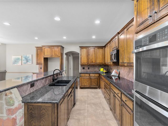 1311 Roe Helm Circle, Rhome, TX 76078