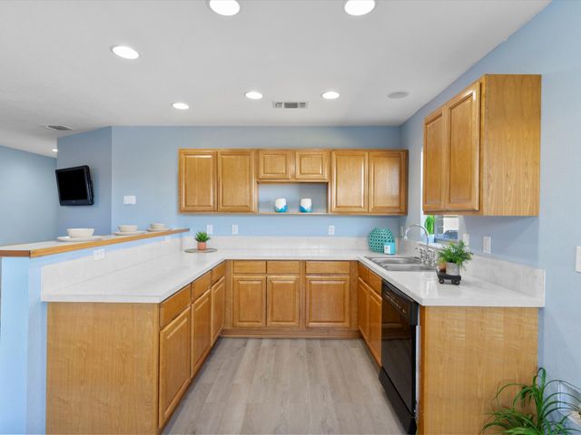 1311 Roe Helm Circle, Rhome, TX 76078