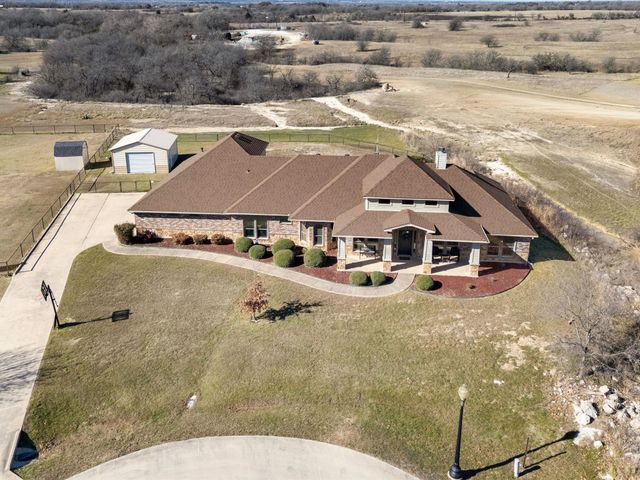 1311 Roe Helm Circle, Rhome, TX 76078