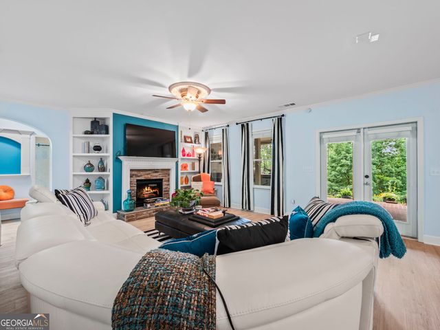 7060 Summit Ridge Chase, Cumming, GA 30041