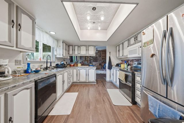 1354 Harpole Road, Redding, CA 96002