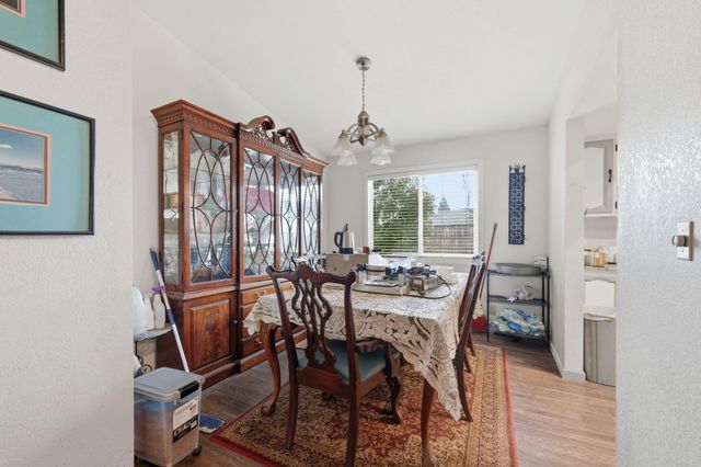 1354 Harpole Road, Redding, CA 96002